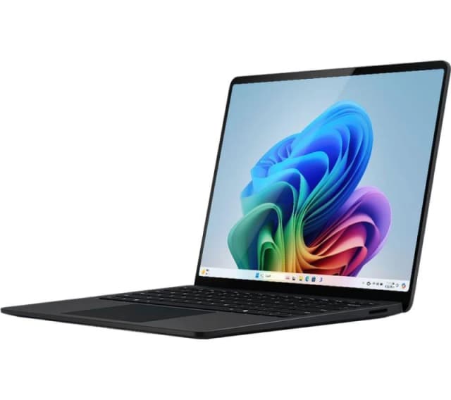 Microsoft Surface Laptop 7 Copilot+ 13.8" Laptop - Qualcomm Snapdragon X Plus (X1P), 512GB SSD, 16GB RAM - Black