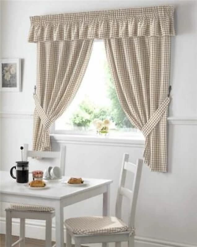 Alan Symonds - Gingham Kitchen Curtains Red 46 x 54' 12399343