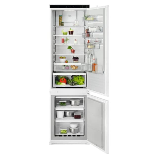 AEG OSC6M191ES 188cm Series 6000 Integrated 70/30 Frost Free Fridge Freezer OSC6M191ES
