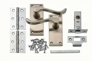 Wickes York Victorian Scroll Latch Door Handle Set - Satin Nickel 1 Pair