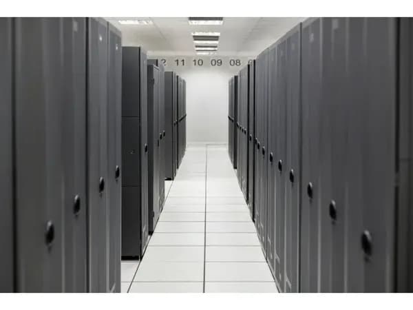 HP HPE ProLiant ML350 Gen11 P47223-B21